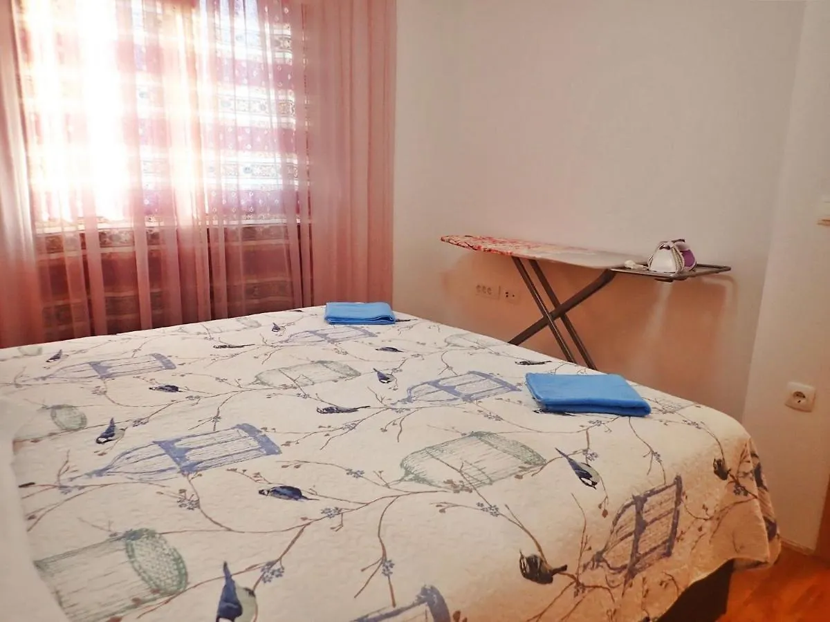 Apartment In Rovanjska, Comfortable And Close To The Beach Jasenice